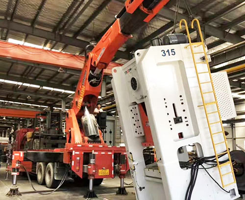 青岛城阳提升工作效率，选择优质折臂吊租赁服务