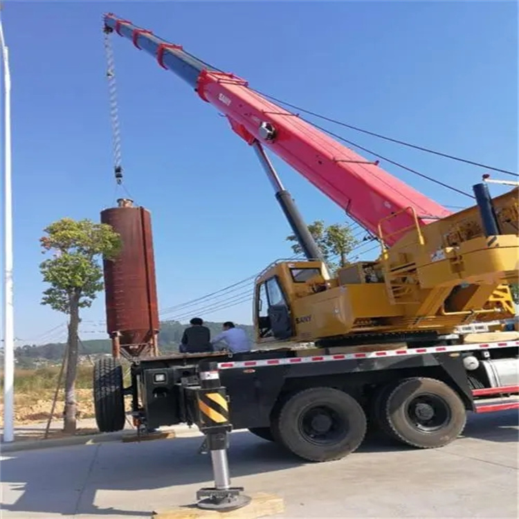 青岛城阳专业吊车租赁多少钱