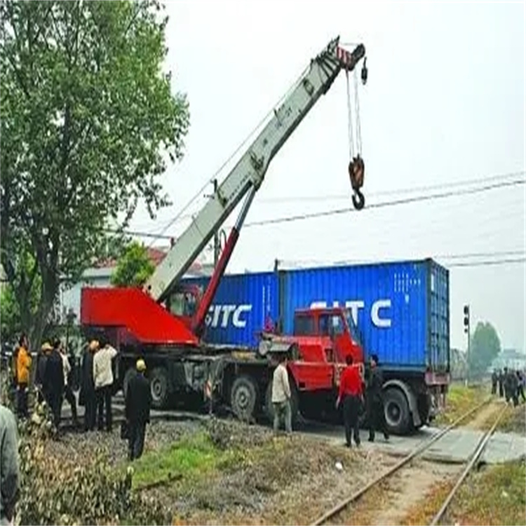 青岛城阳如何快速找到附近的吊车救援公司