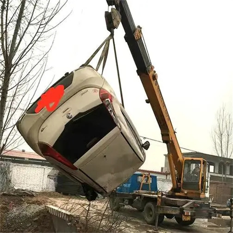 青岛城阳随时待命，吊车24小时道路救援服务全解析